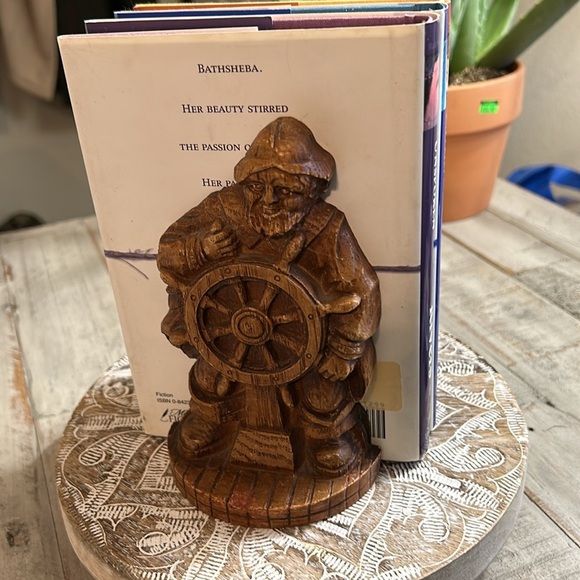 BURWOOD CO. BURWOOD SEA CAPTAIN AT THE WHEEL, VINTAGE BOOKENDS - Picture 3 of 12